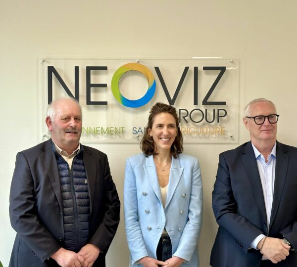 Lire la suite à propos de l’article Visite de Valérie HAYER chez NEOVIZ Group et ses structures